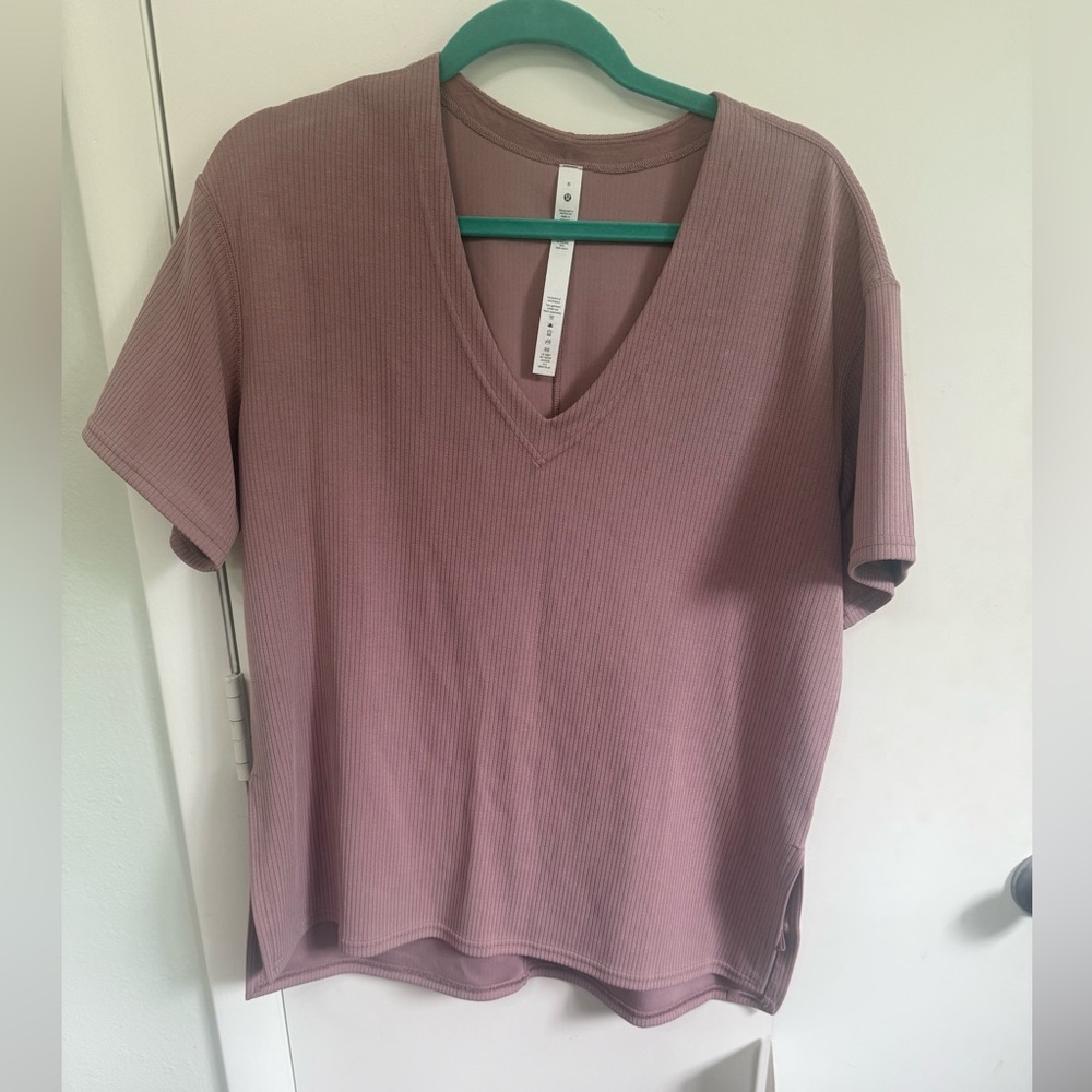 Lululemon Ribbed Softstreme Relaxed Fit T Shirt Size 6
